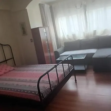Privatunterkunft Private With Shared Bathroom Bobadela